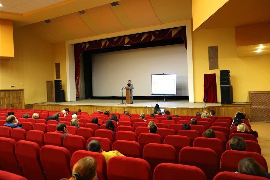 РДК В Белгороде. РДК В Белгородской. Октябрь Белгород культурный центр. Управление культуры Белгород.